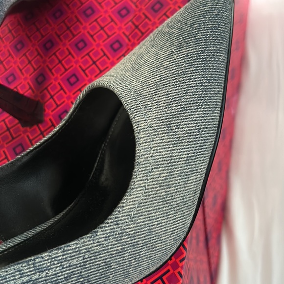 Heels - Picture 5 of 5